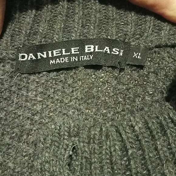 70 %WOOL BLENDED SWEATER GREAT CONDITION made in Italy - Picture 3 of 6